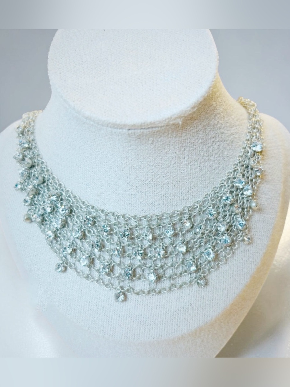 💝2/20$ Silver-toned mesh bib statement necklace, rhinestones Party Elegant